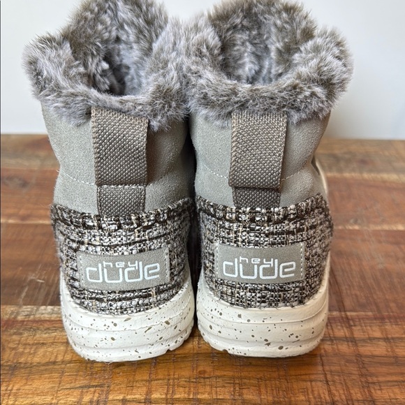 Hey Dude Gray Fur-Lined Ankle Boots, Women’s 7 - Picture 3 of 6